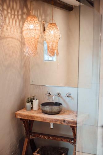 Hostal Sabrage Guesthouse & Venue