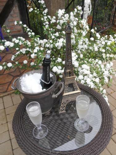Hostal La Petite France
