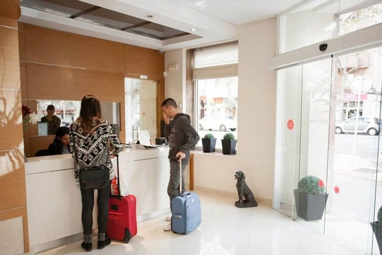 Hotel Amic Col�n