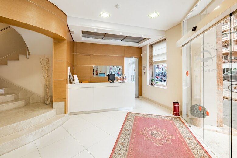 Hotel Amic Col�n