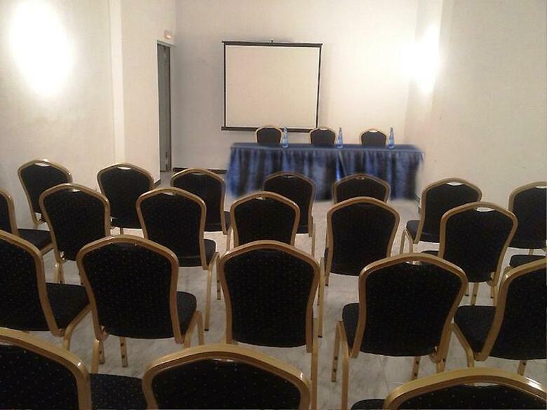 Hotel Amic Col�n