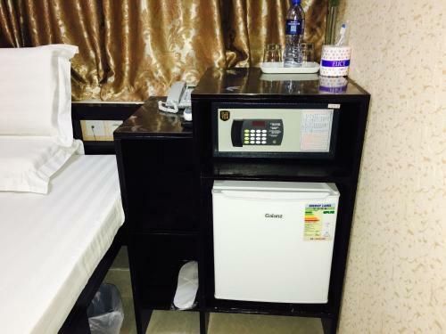 Hostal Modern Hotel