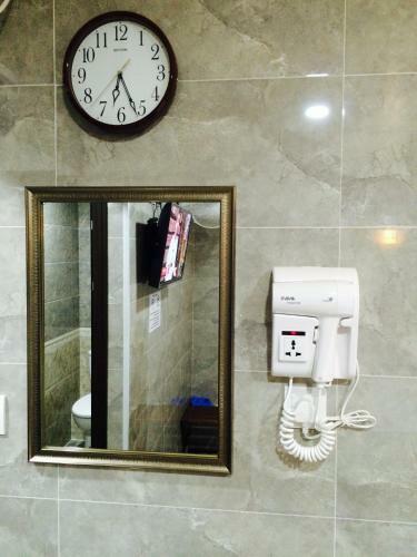 Hostal Modern Hotel