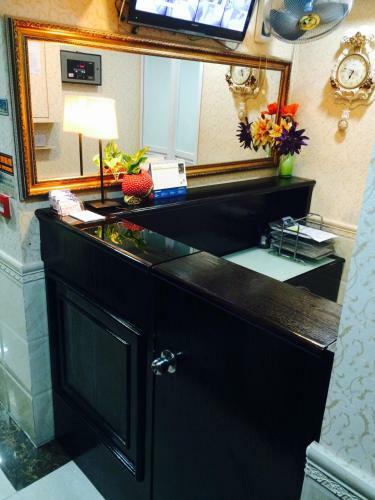 Hostal Modern Hotel