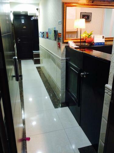 Hostal Modern Hotel