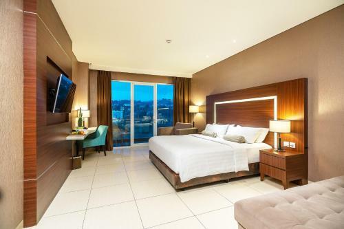 Clove Garden Hotel & Residence