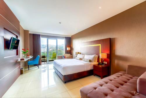 Clove Garden Hotel & Residence