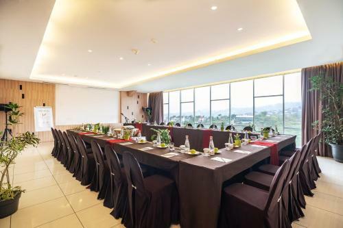 Clove Garden Hotel & Residence