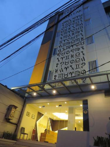 Hotel Zodiak@kebon Jati