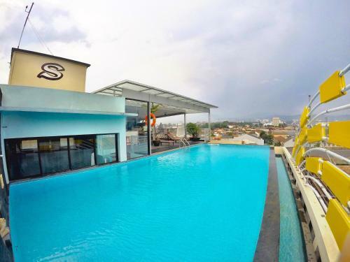 Grand Sovia Hotel
