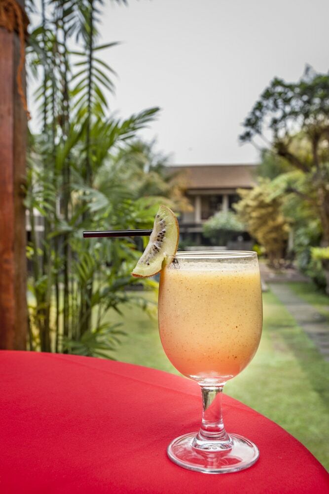 Summer Hills Hotel