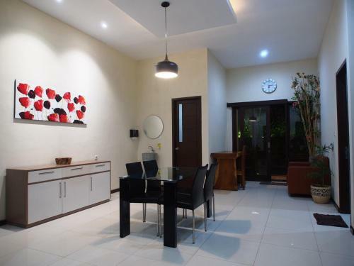 Villa Kencana Apel D5