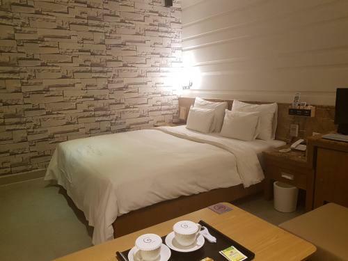 Polo Tourist Hotel