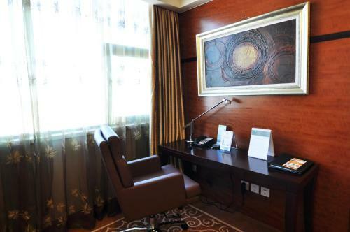 Hotel Howard Johnson Caida Plaza Shanghai