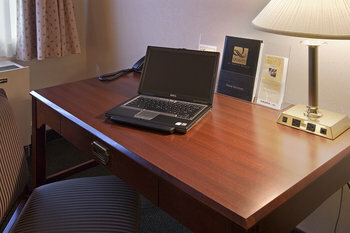 Quality Hotel Regina Downtown