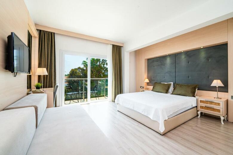 Hotel Manolya
