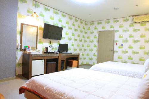 Marina Motel Busan Station