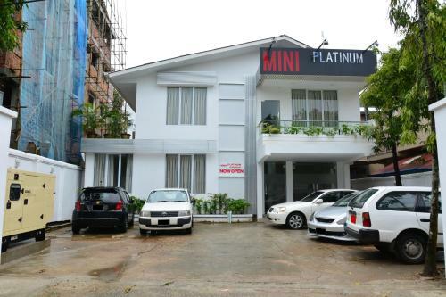 Hostal Mini Platinum Guest House