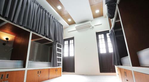 Little Yangon Hostel