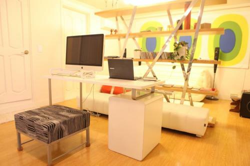 Hostal Urbanwood Guesthouse