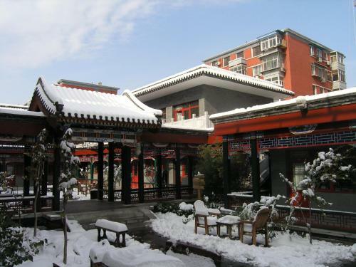 Heyuan International Youth Hostel