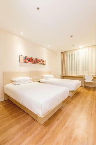 Hotel Hanting Express Beijing Military Museum