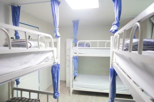 Hostal Yacht Guesthouse