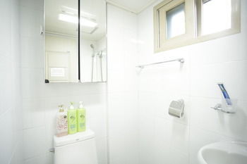 Hostal Hongdae Pencil Guesthouse