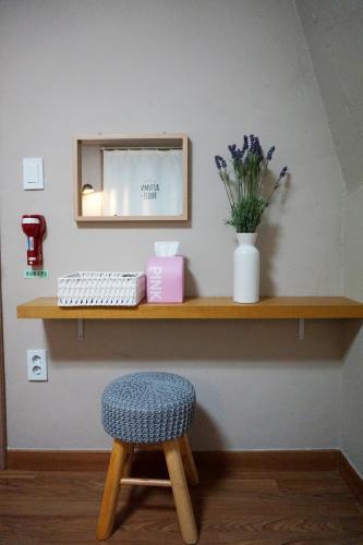 The One Hostel Hongdae In Seoul