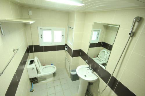 The One Hostel Hongdae In Seoul