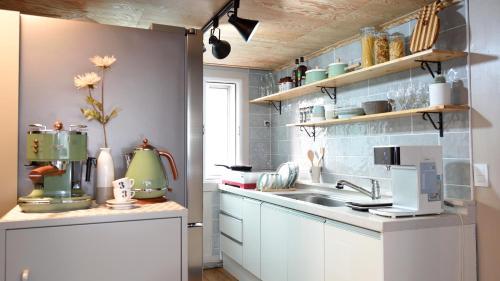 The One Hostel Hongdae In Seoul