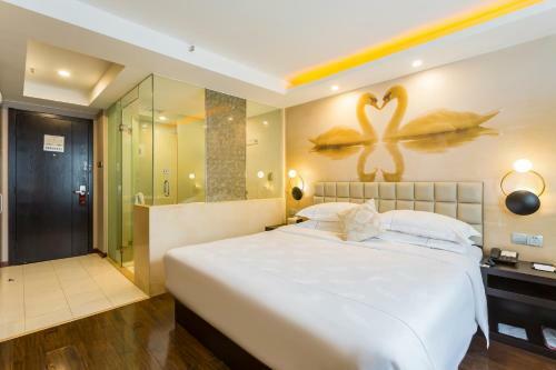 Beijing Red Hotel