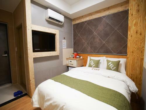 Hostal D.h Sinchon Guesthouse