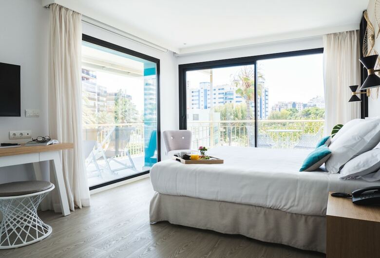 Hotel Almirante