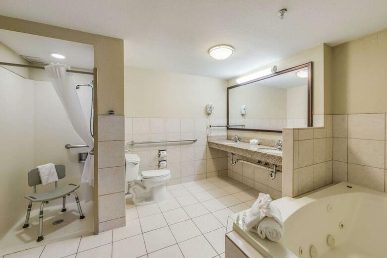 Hotel Comfort Suites O`hare Airport