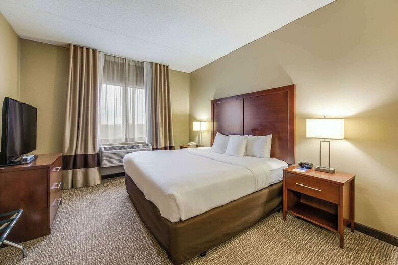 Hotel Comfort Suites O`hare Airport