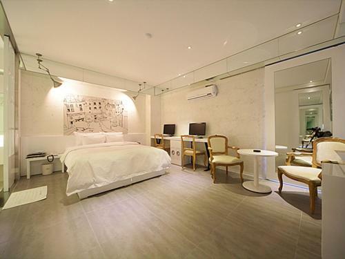 Motel Sinchon Hotel Gaeul