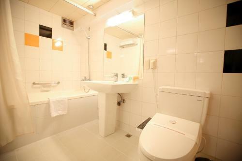 Savoy Hotel Myeongdong