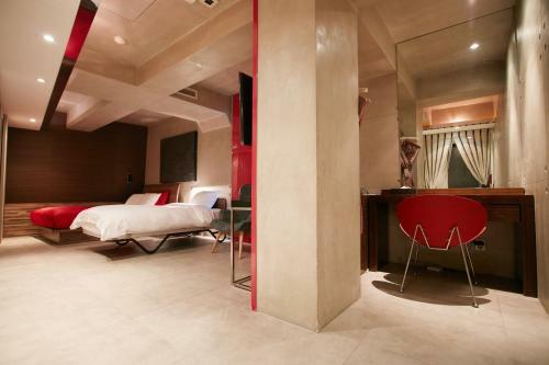 Tria Business & Boutique Hotel