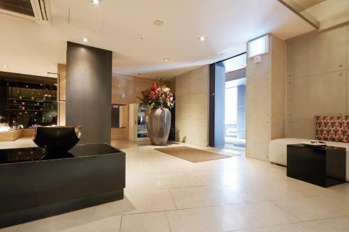 Tria Business & Boutique Hotel