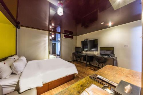Hotel Wow Motel
