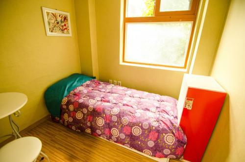 Hostal Kimchee Sinchon Guesthouse