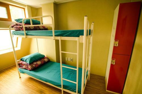 Hostal Kimchee Sinchon Guesthouse
