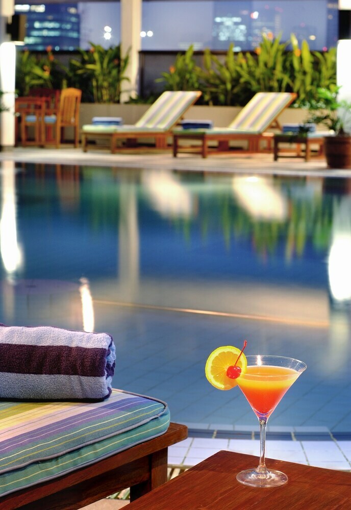 Hotel Aston At Kuningan Suites