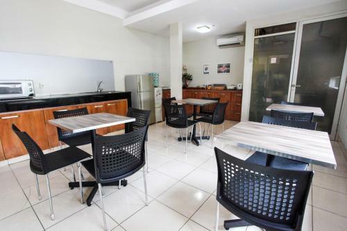 Hotel Legreen Suite 1 Pejompongan