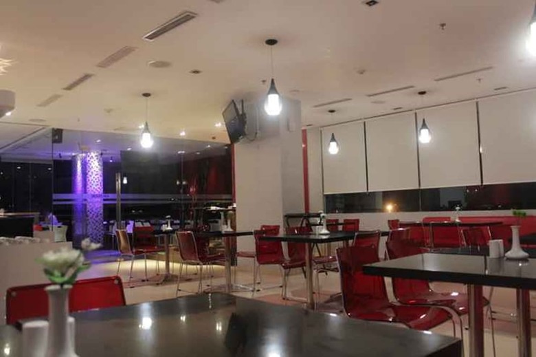Redstar Hotel