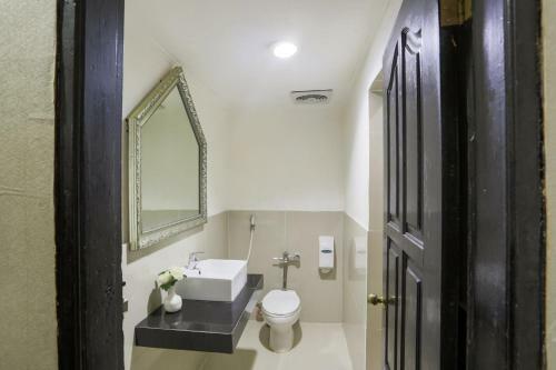 John's Pardede International Hotel