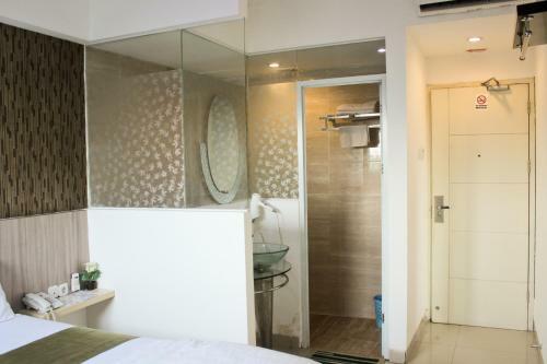 Hotel Sanrina