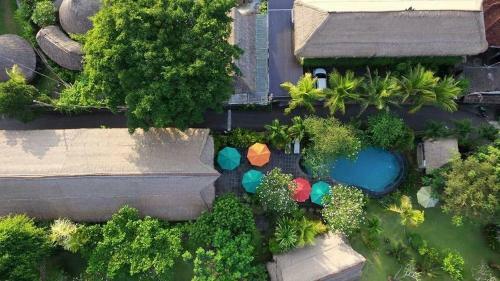 Flower Bud Bungalow Balangan