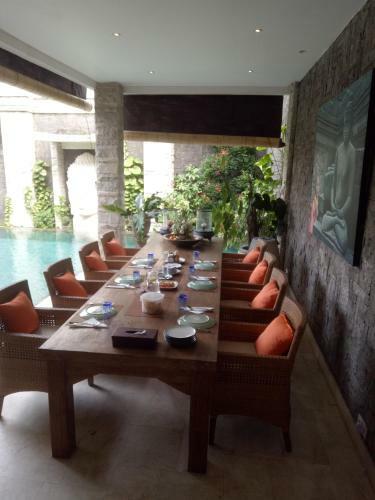 Puri Ratu Jimbaran Villa